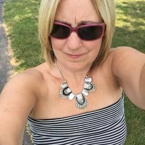 Meet your Posher, Tina